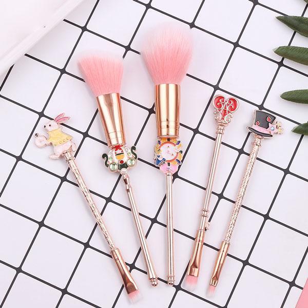 Alice in Wonderland Makeup Brushes
